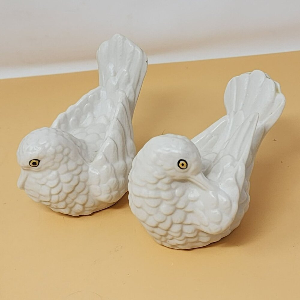 White Ceramic Dove Figurines Set Of 2 With Textured Feather Detail & Yellow Eyes